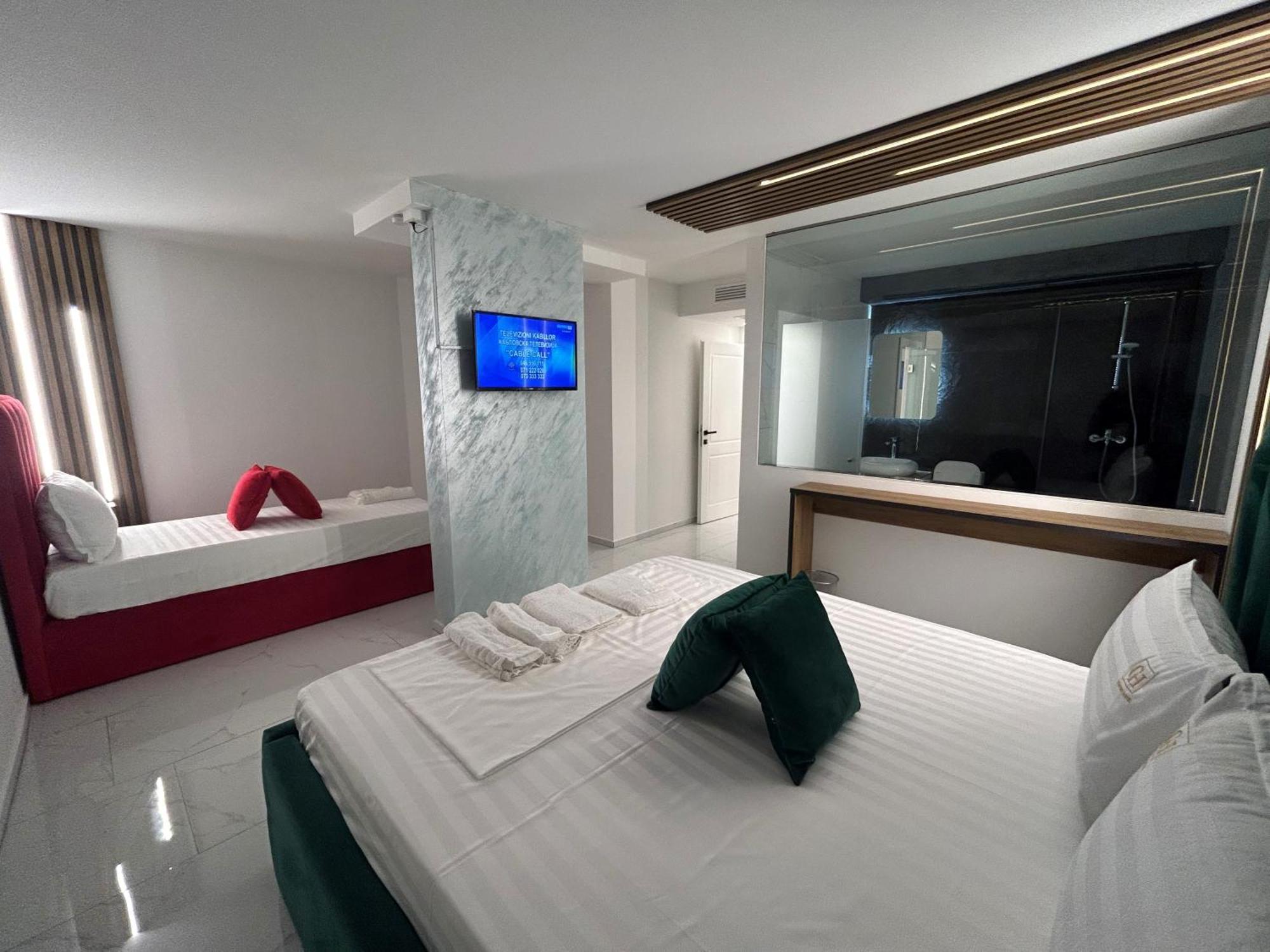 Comfort Hotel Струга Экстерьер фото