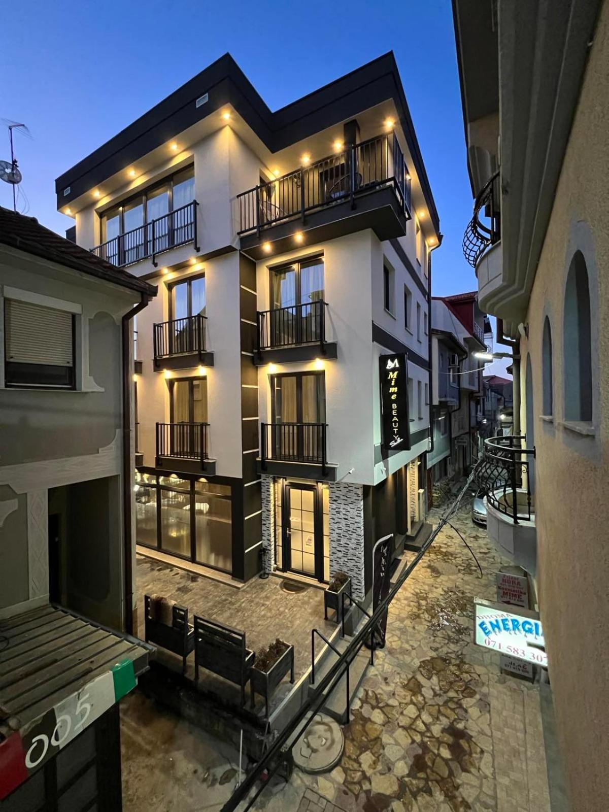 Comfort Hotel Струга Экстерьер фото